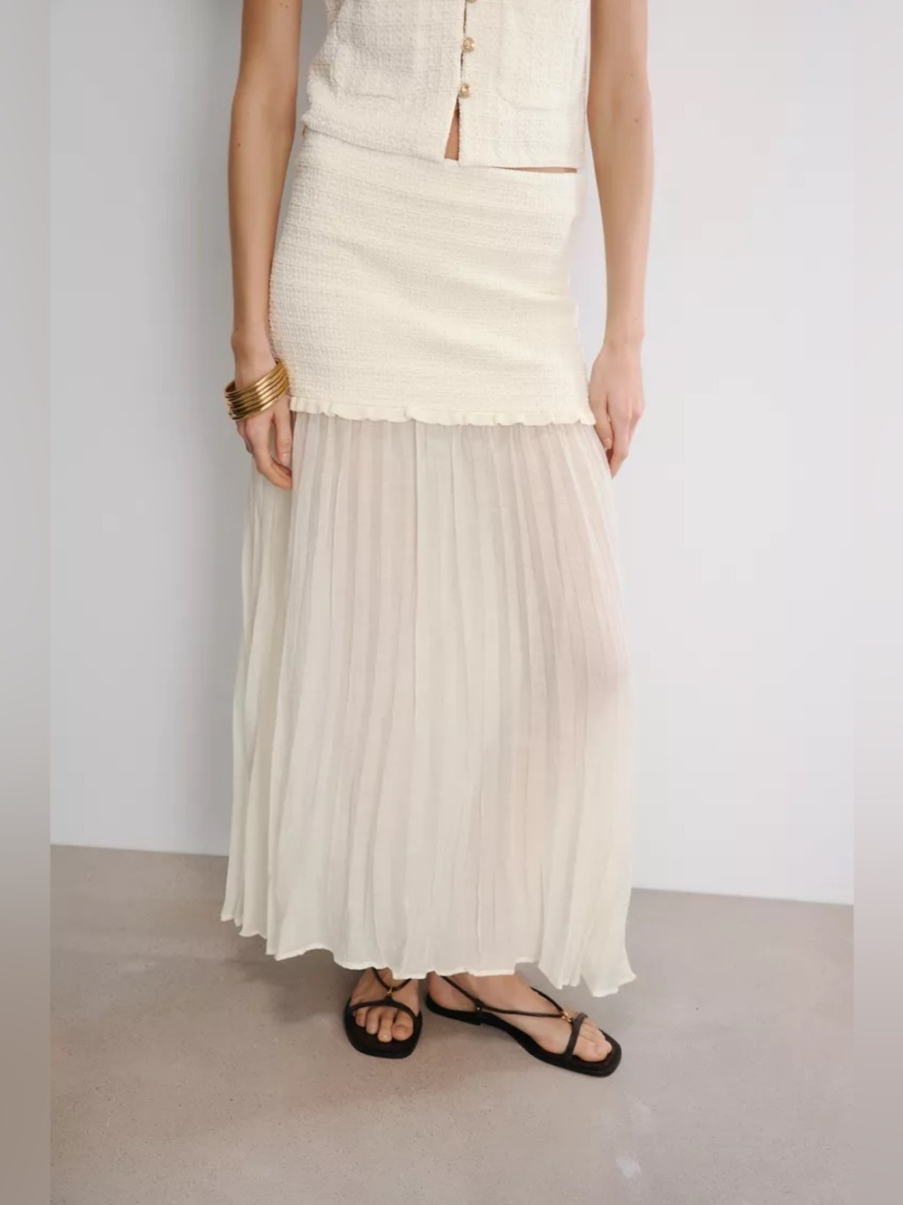 Zara Knit Ruffle Contrast Pleated Maxi Skirt - Picture 4 of 12